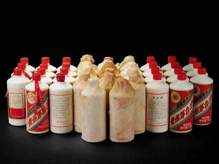 豆河镇日照岚山回收酒价格哪里回收(附近上门回收茅台酒）?